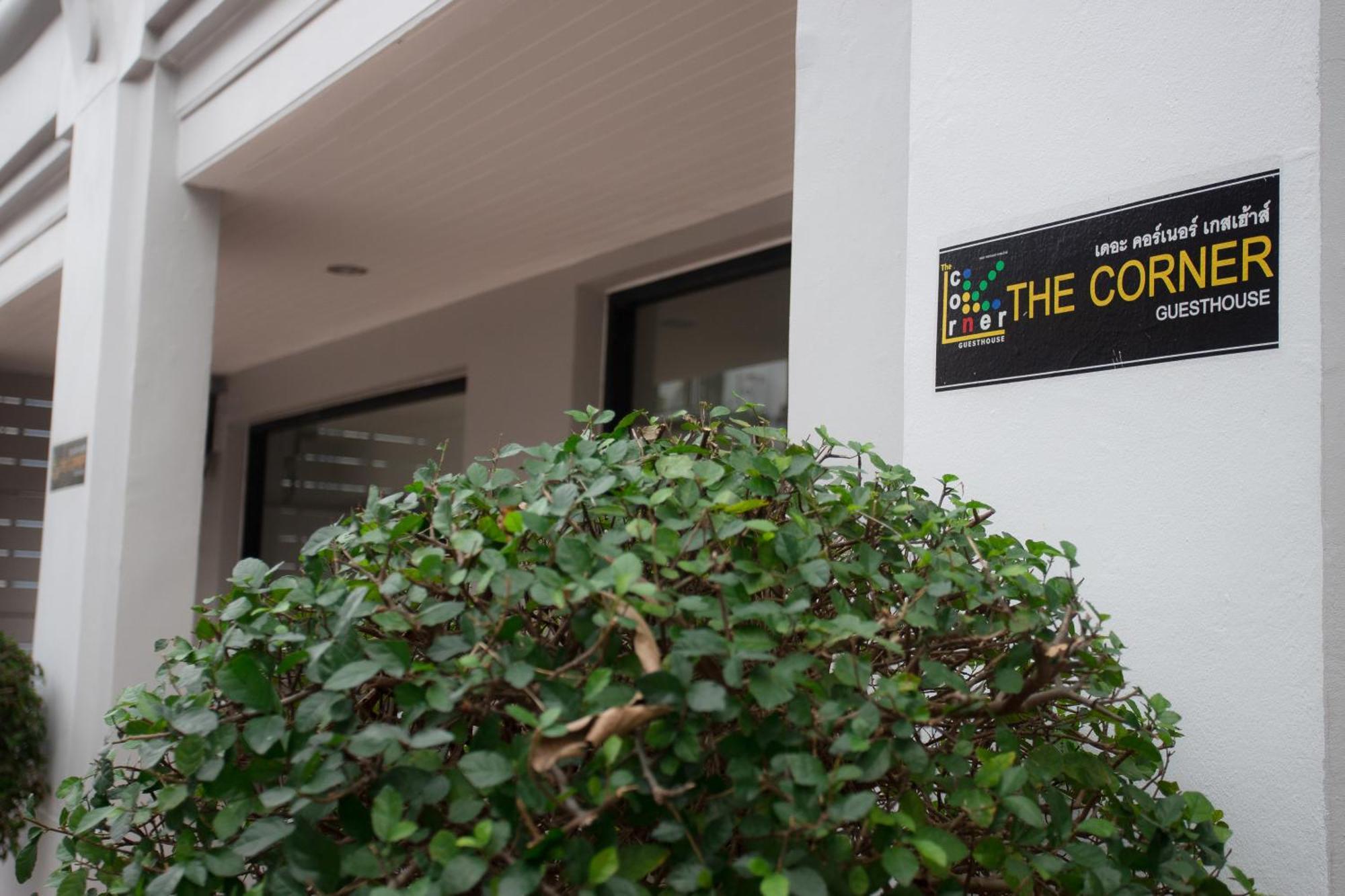 The Corner Apartment Patong Bagian luar foto