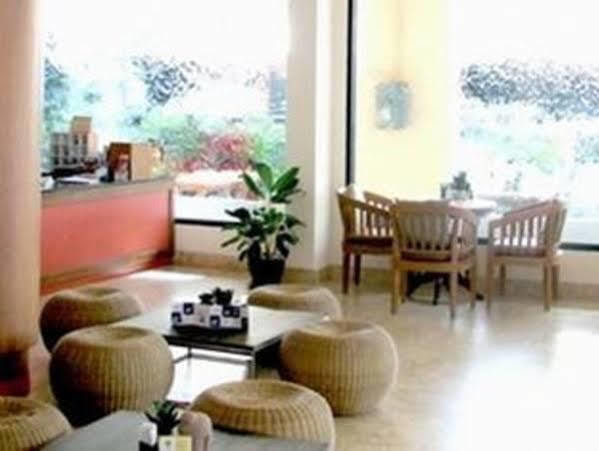 The Corner Apartment Patong Bagian luar foto